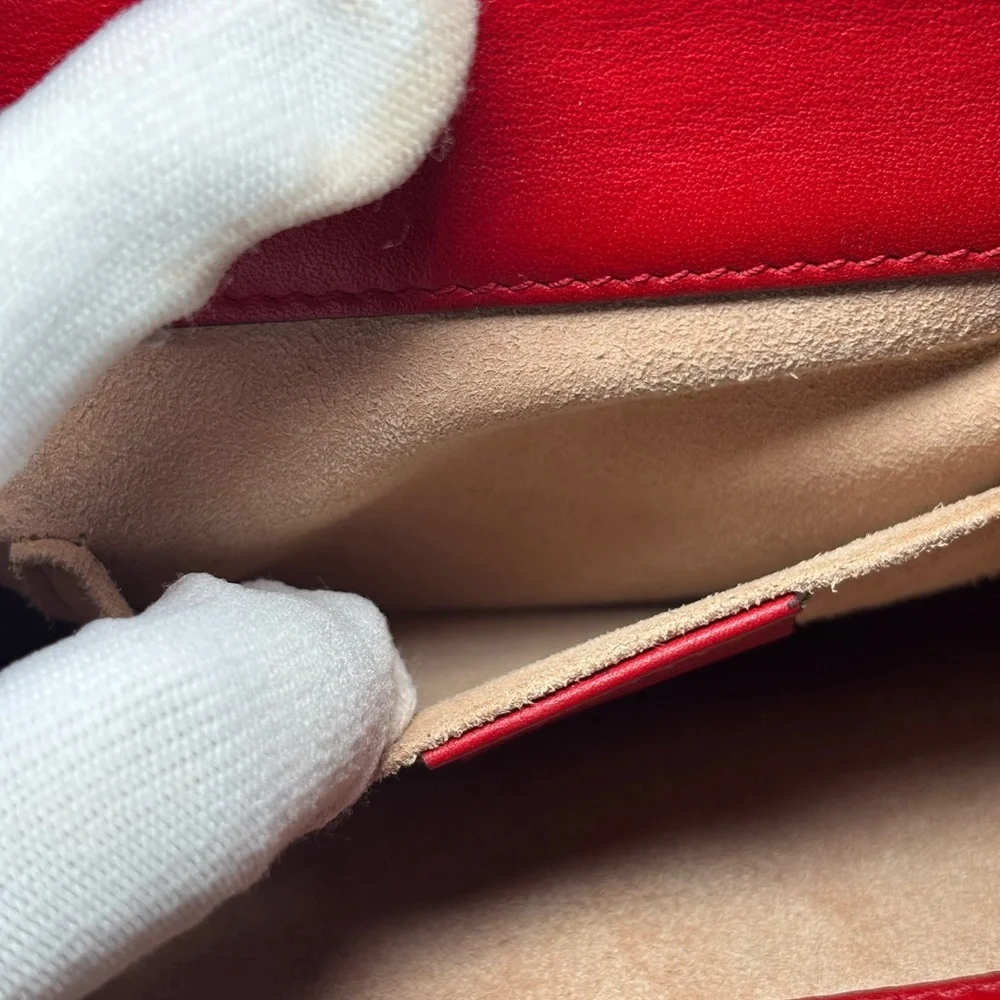 GUCCI GG Supreme Apple Padlock Chain Shoulder bag (Pre-owned & Authentic) - Picture 15 of 17